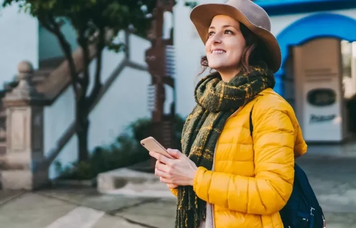 7 Solo Travel Experiences That Go Completely Wrong Without eSIM in Egypt, Spain, and Bali in 2026